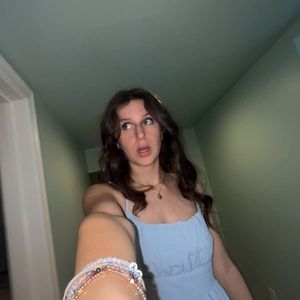 Meet your Posher, Annie